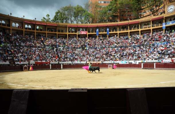 Lleno total. La plaza de Santamaría registró este aspecto en la última corrida de la temporada de Verano. 