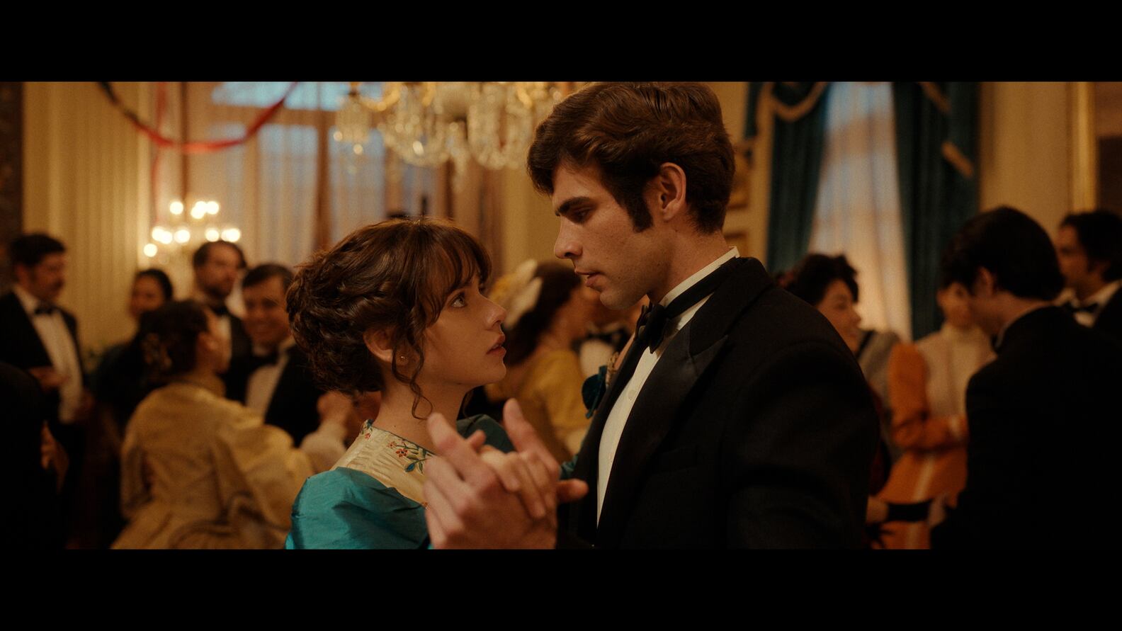 El libro Como agua para chocolate de Laura Esquivel fue adaptada por HBO en un serie.