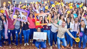 Banco W recibió por segunda vez el reconocimiento Great Place to Work® como una de las mejores compañías para trabajar en Colombia, ubicándose en el puesto 13 en la categoría de empresas de más de 500 colaboradores.