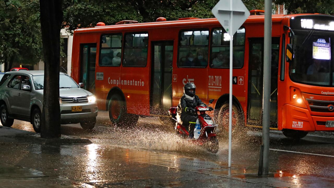 Invierno en Bogota
lluvias fenomeno de la Niña
Noche
Foto Guillermo Torres Reina / Semana