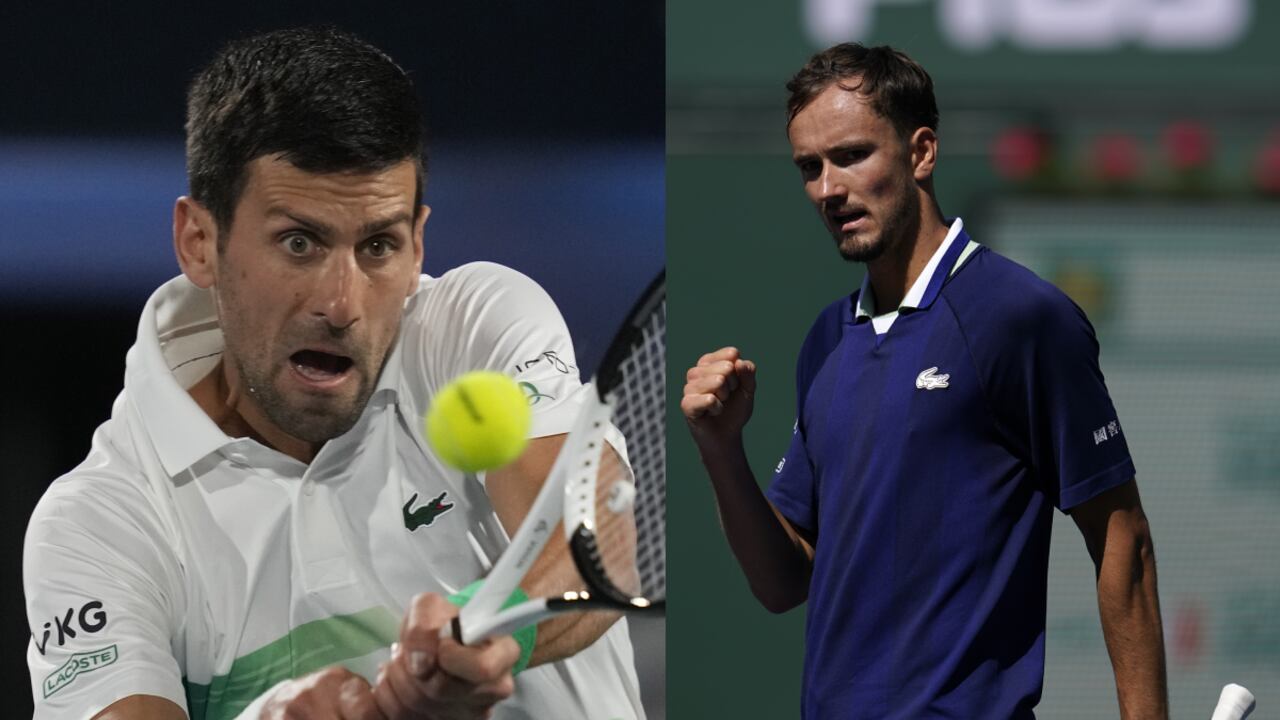 Novak Djokovic y Daniil Medvedev. Foto: AP/Kamran Jebreili/Marcio Jose Sanchez
