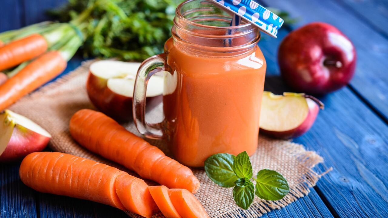 La ingesta de una alimentación saludables es clave para mantener una buena salud visual.