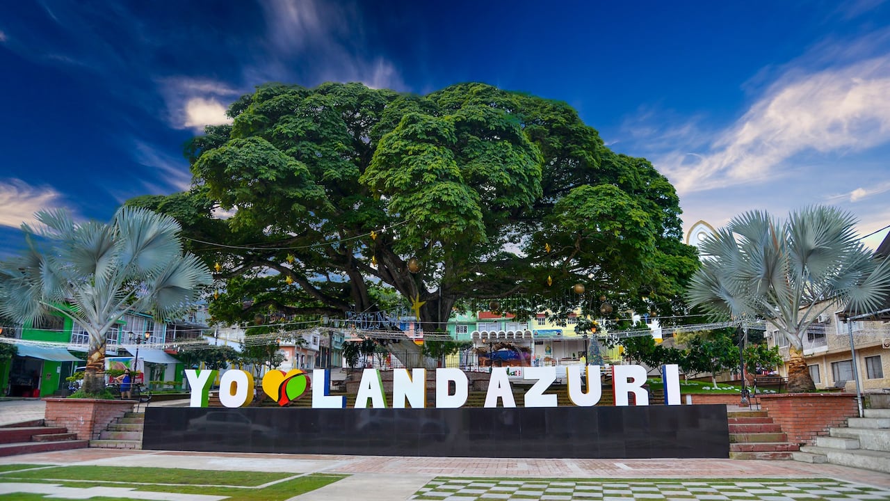 Landázuri está ubicado en la provincia de Vélez.