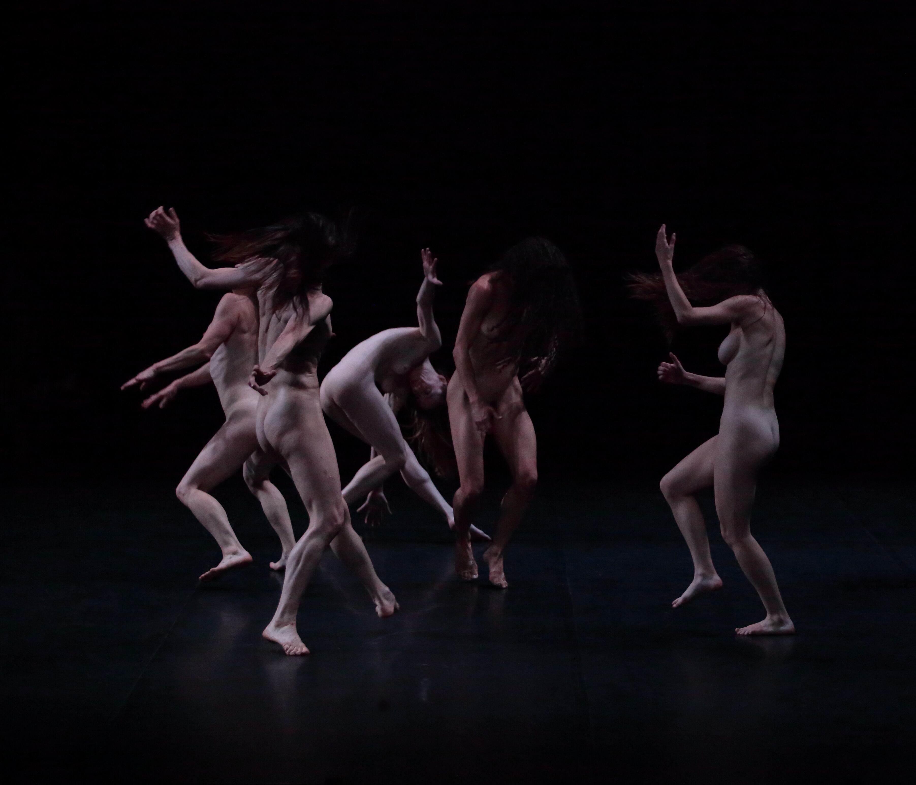 Olivier Dubois y su compañía presentan 'Tragedie, New Edit' en el Teatro Mayor.