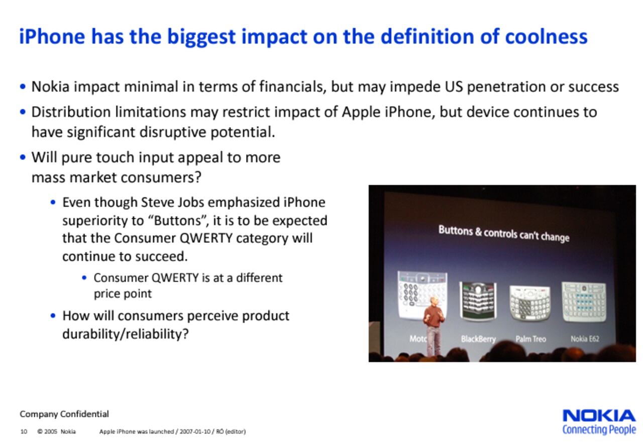 A pesar de reconocer el impacto del iPhone, Nokia no reaccionó a tiempo, aferrándose a su sistema operativo Symbian en lugar de adaptarse a las nuevas tendencias del mercado.