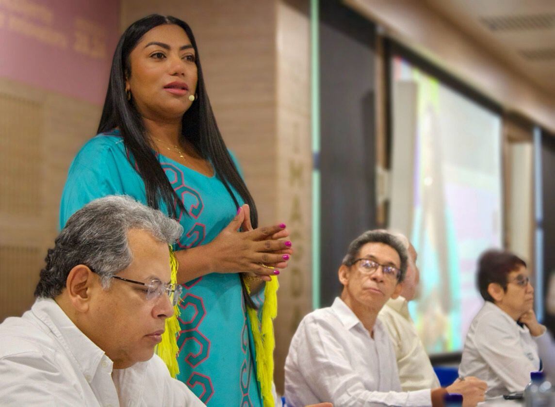 Senadora Martha Peralta.