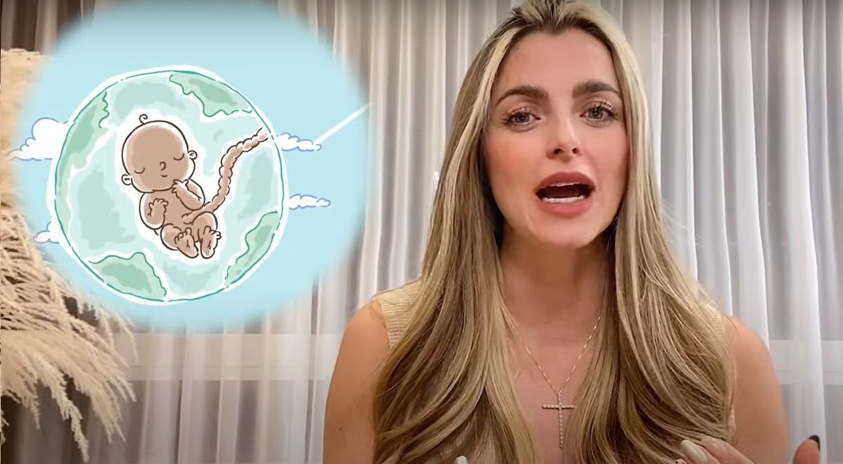 Cristina Hurtado en su canal de Youtube, hablando de su embarazo.