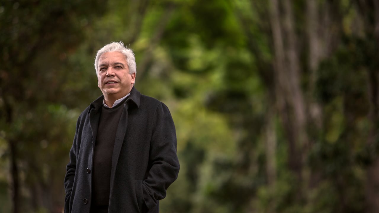 Carlos Alonso Lucio.
