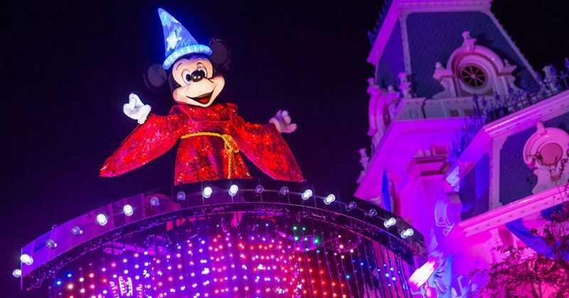 El famoso parque temático con todos los personajes de Disney y un sinnúmero de atracciones para grandes y chicos, anuncia recorte de su planta de personal.