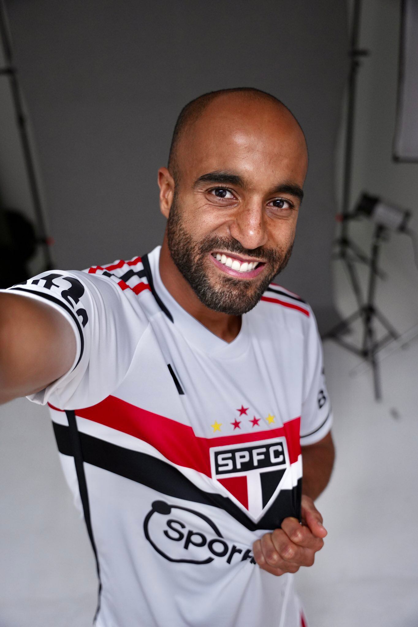 El atacante hará sociedad en la ofensiva con James Rodríguez