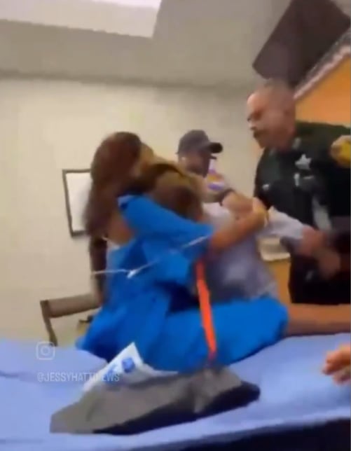 Momentos de pánico vivieron la hija y su madre en la Florida
