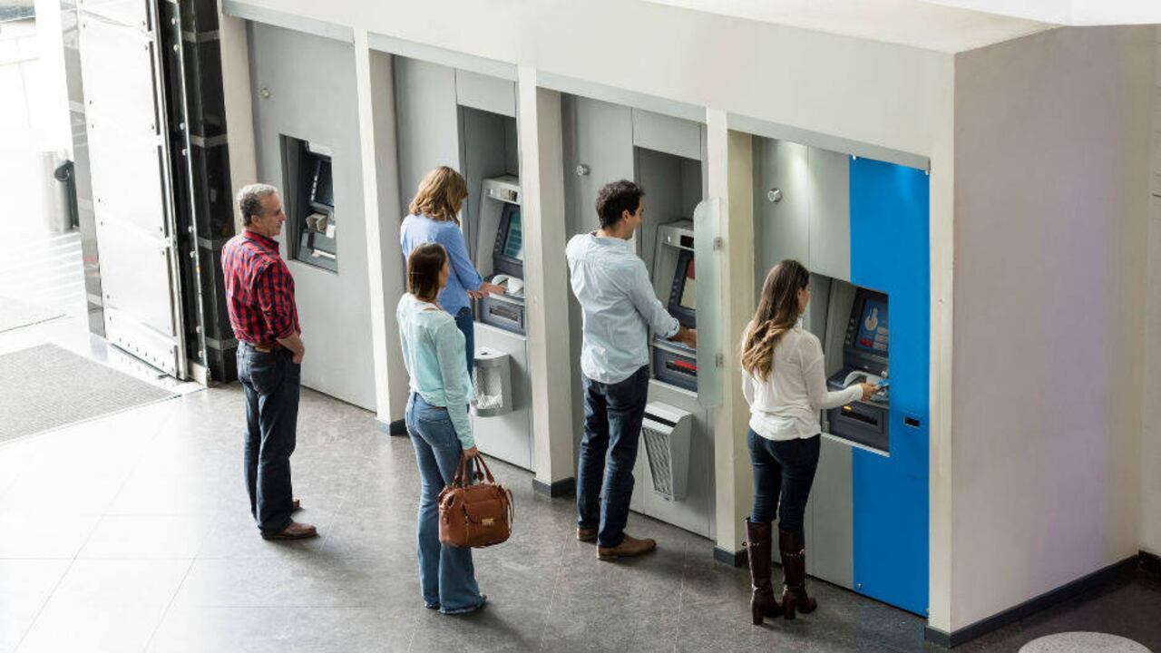 Unos 12 millones de colombianos se vincularon en el último año al sistema financiero. Getty.