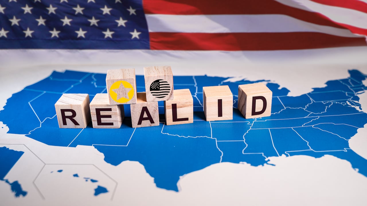 El documento reemplaza la licencia de conducción para poder viajar dentro del país.