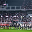 BUENOS AIRES, ARGENTINA - AUGUST 26: Players and match officials line up prior to a Copa CONMEBOL Sudamericana 2026 Round of 16 second leg match between River Plate and Independiente Santa Fe at Estadio M�s Monumental Antonio Vespucio Liberti on August 26, 2026 in Buenos Aires, Argentina. (Photo by Marcelo Endelli/Getty Images) (Photo by Marcelo Endelli / Getty Images South America / Getty Images via AFP)