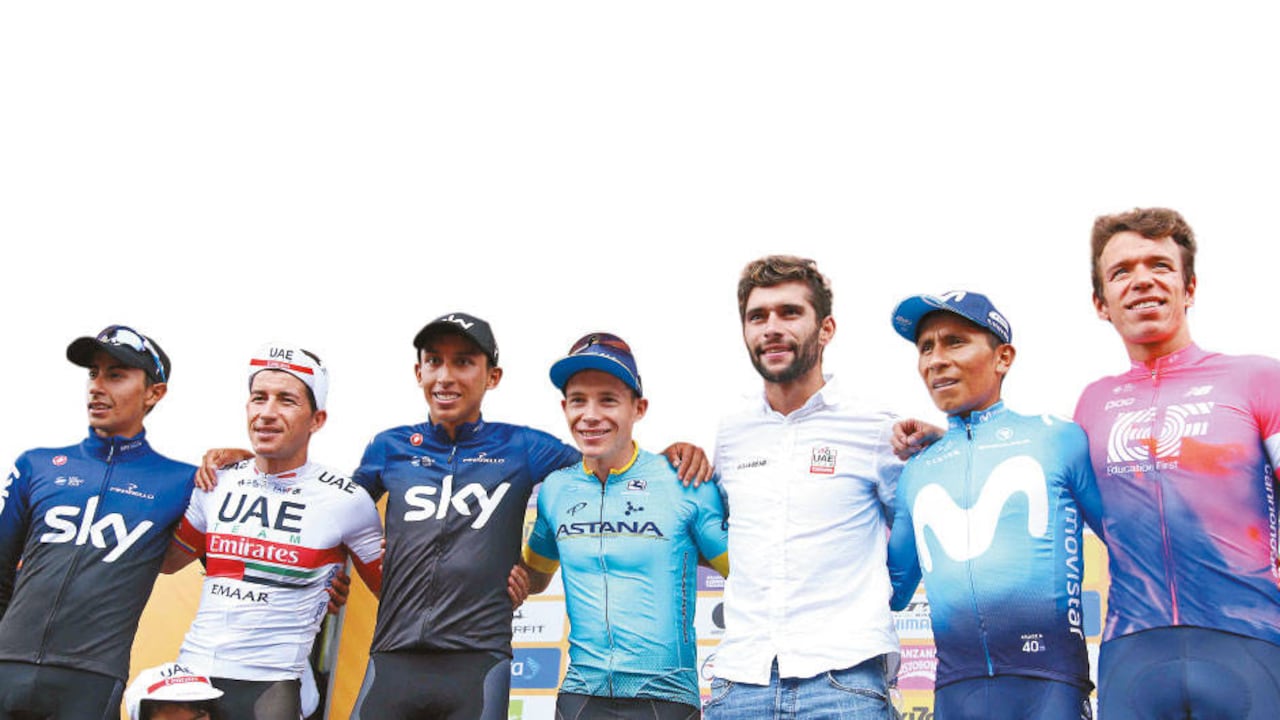 Iván Ramiro Sosa, Sergio Luis Henao, Egan Bernal, Miguel Ángel López, Fernando Gaviria, Nairo Quintana y Rigoberto Urán durante la ceremonia de premiación del Tour Colombia 2.1.