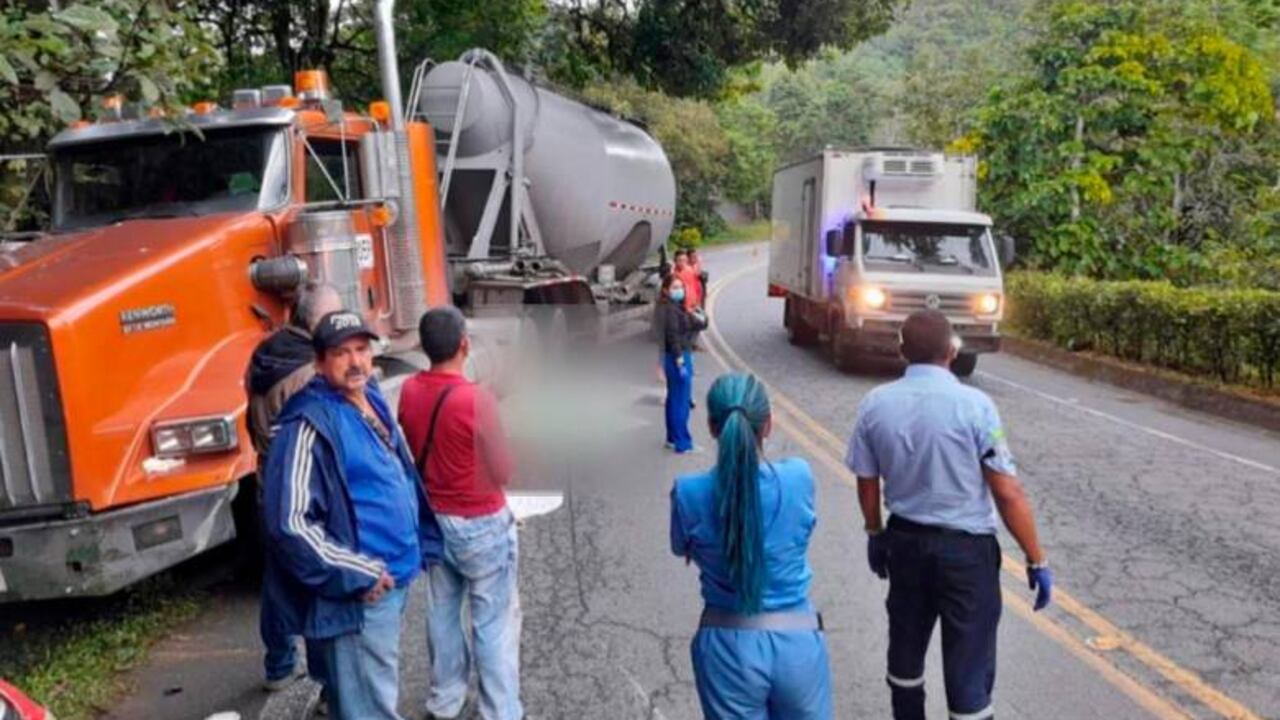 Accidente autopista Medellín-Bogotá, en jurisdicción de San Luis, dejó tres muertos.