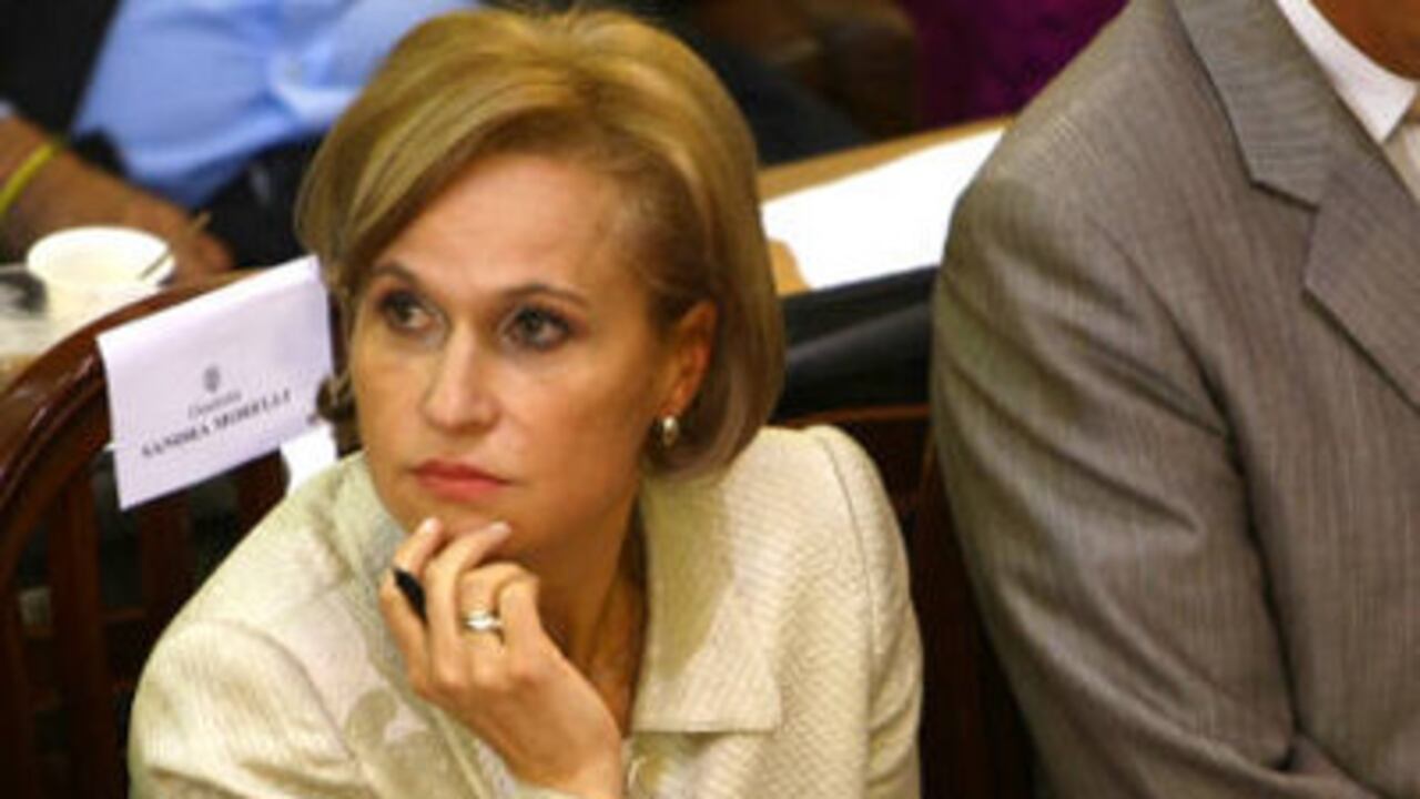 Sandra Morelli, contralora.