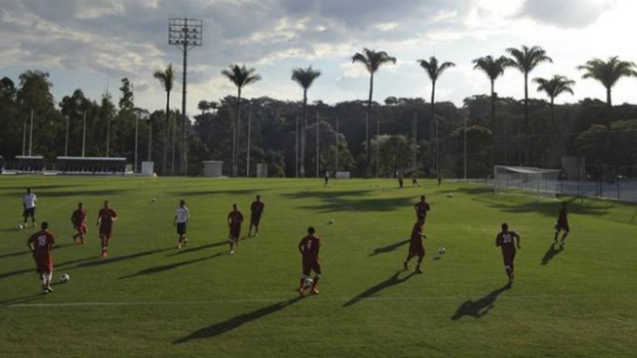Tahití durante un entrenamiento en Belo Horizonte.