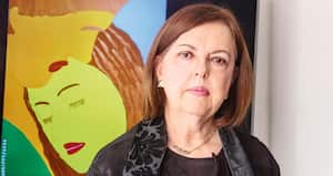 Nacida en Manizales, Maripaz se formó como artista en la Universidad de los Andes durante una época en que no era común que las mujeres se dedicaran a la pintura.