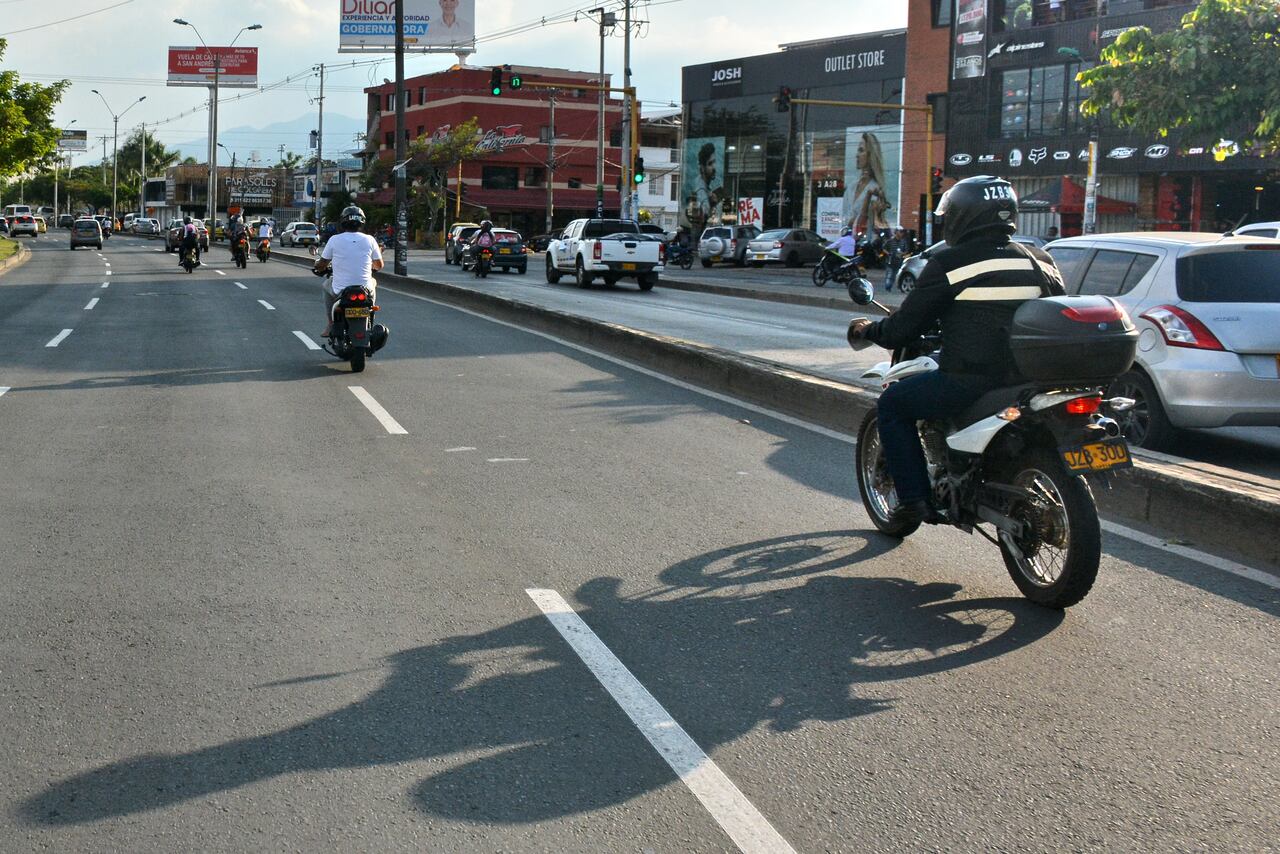 La Alcaldía de Cali, junto con las Empresas Municipales, anuncian cierres viales que se harán por cuenta de reparaciones a la red de acueducto y alcantarillado. Uno de ellos es el que sufrirá la Autopista Suroriental a partir del próximo lunes 2 de octubre y se extenderá, según lo previsto, hasta el 2 de diciembre.