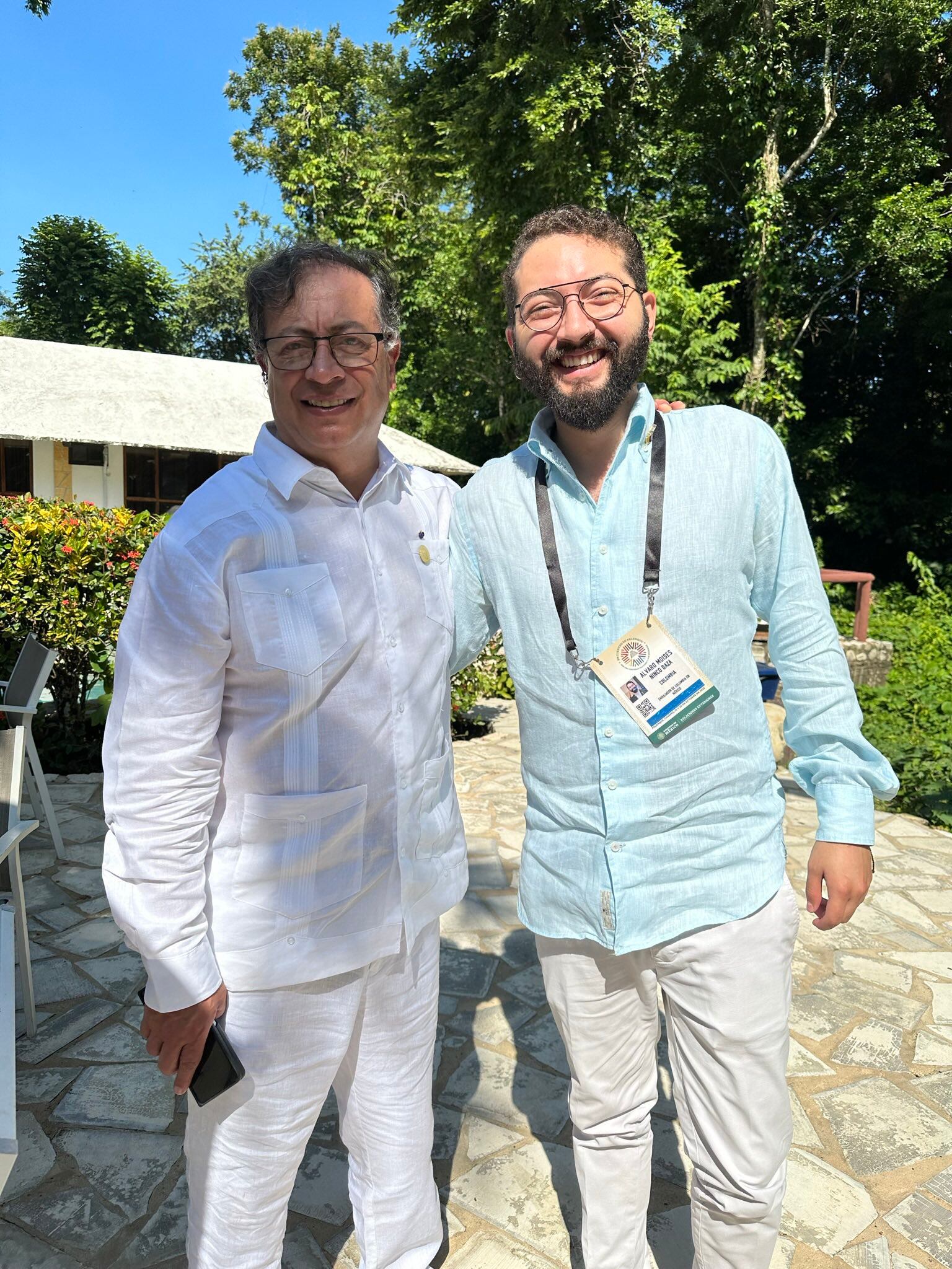 Gustavo Petro y Moisés Ninco Daza.. FOTO: Tomada de @MoisesAlvaro_