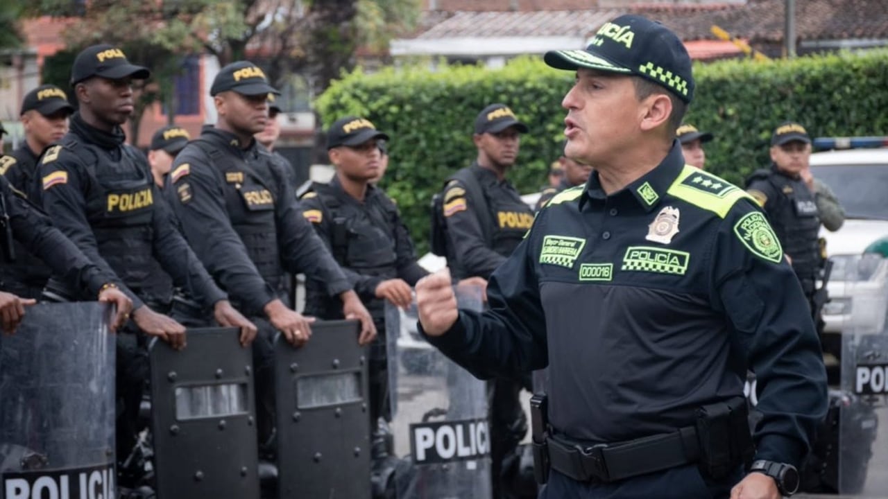 General (r) Alejandro Barrera.