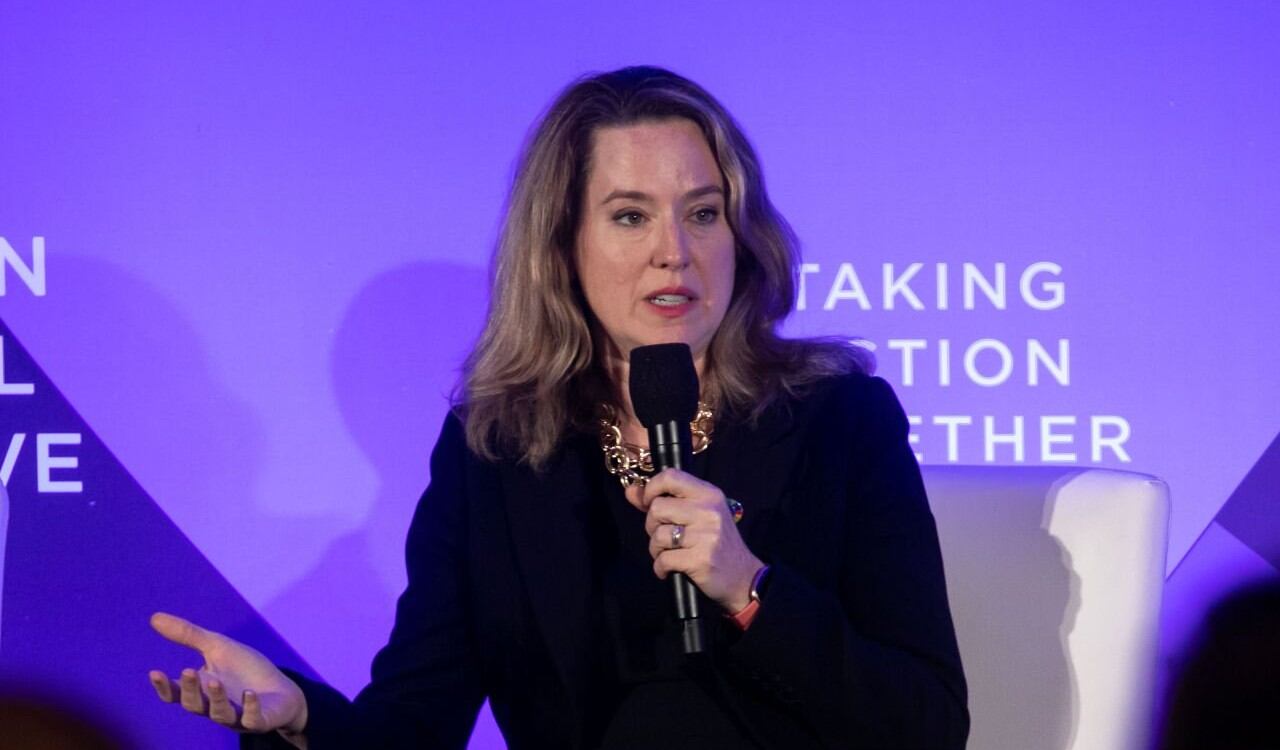 Amy Pope es la nueva directora general de la Organización Internacional para las Migraciones (OIM)