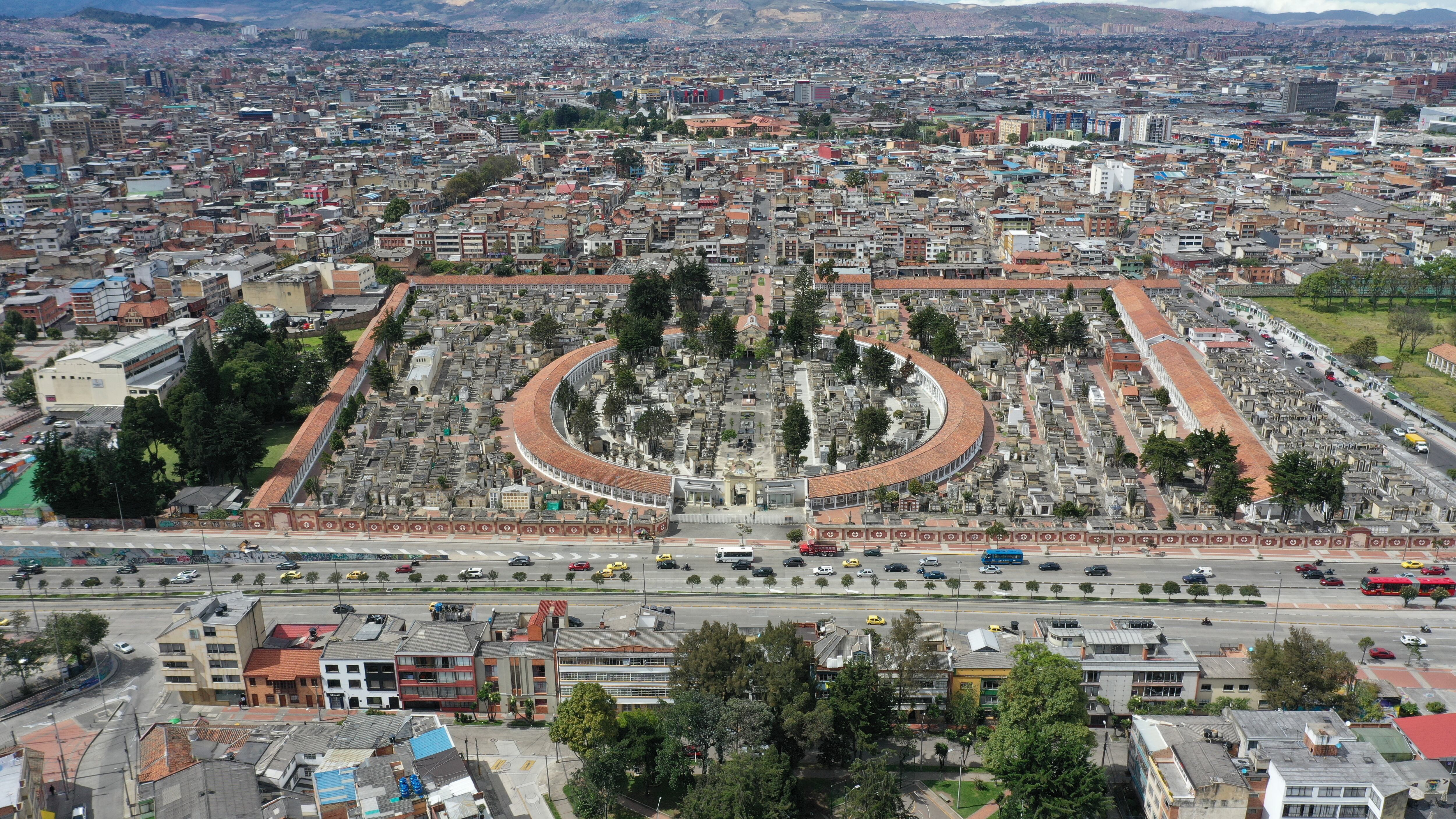 Uaesp sanciona a Jardines de Luz y Paz, a cargo de los Cementerios Distritales.