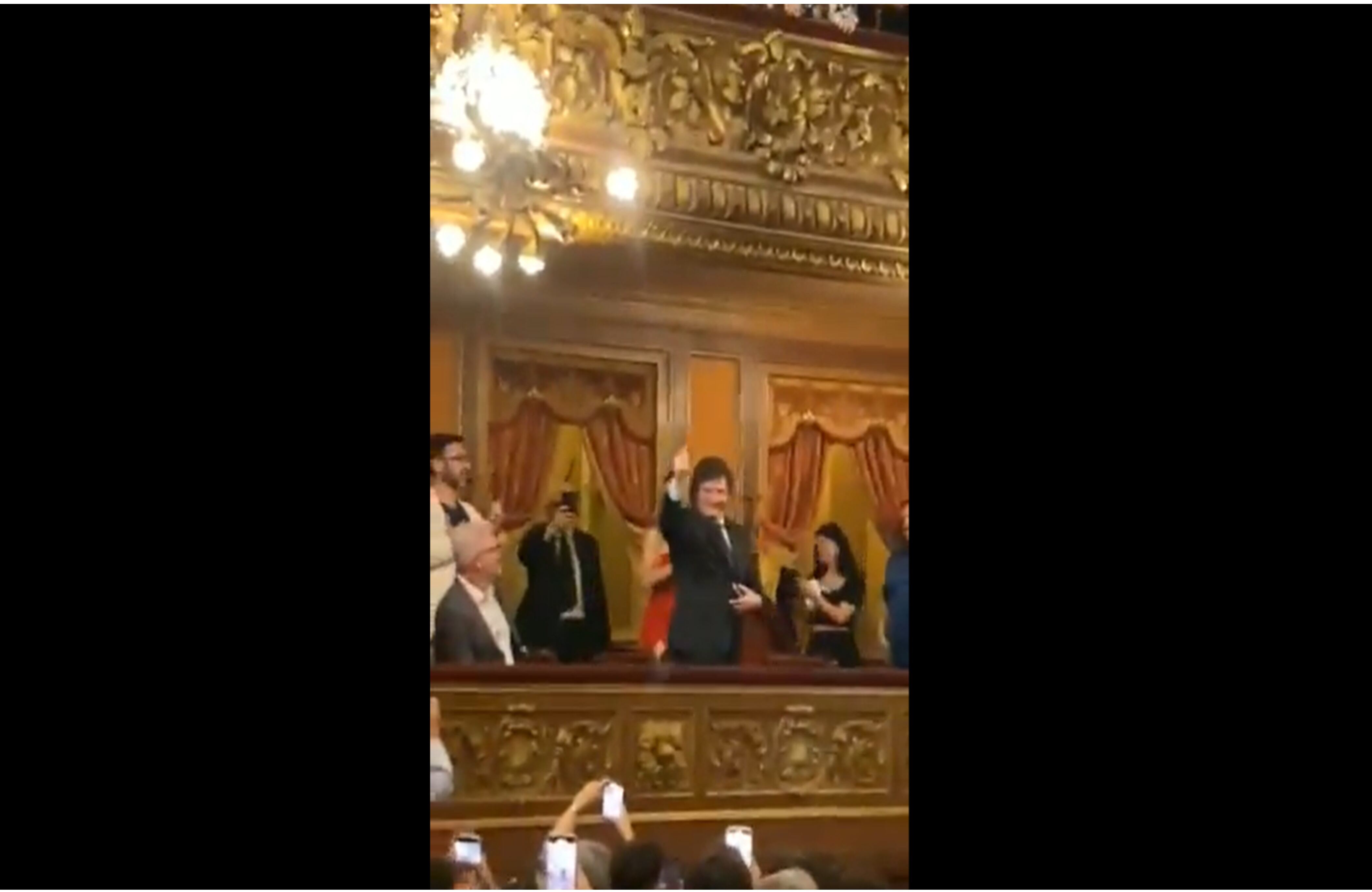 Javier Milei se expresó en sus redes sociales con un breve mensaje que decía: “Qué linda obra Madama Butterfly”.