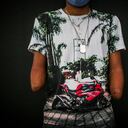 Jaider perdió sus brazos tras una explosión en la selva cuando tenía 18 años.