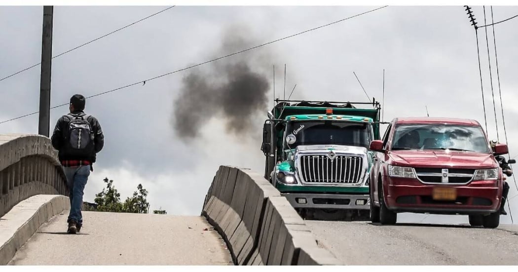 Bogotá intensifica controles contra vehículos contaminantes: hay multas y sanciones