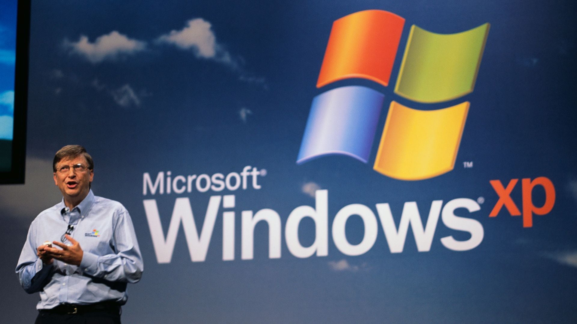 Windows XP se volvió muy popular y ayudó, de manera no oficial, a la expansión del sistema operativo.