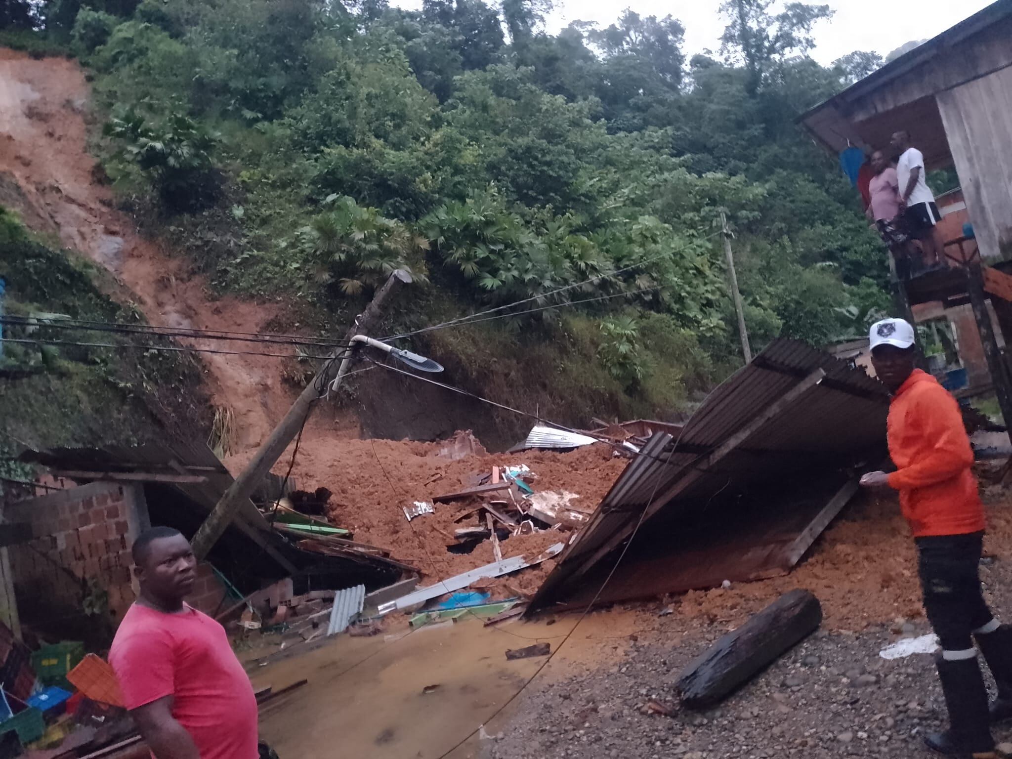 Los habitantes y sus mandatarios piden ayuda del gobierno departamental y nacional.