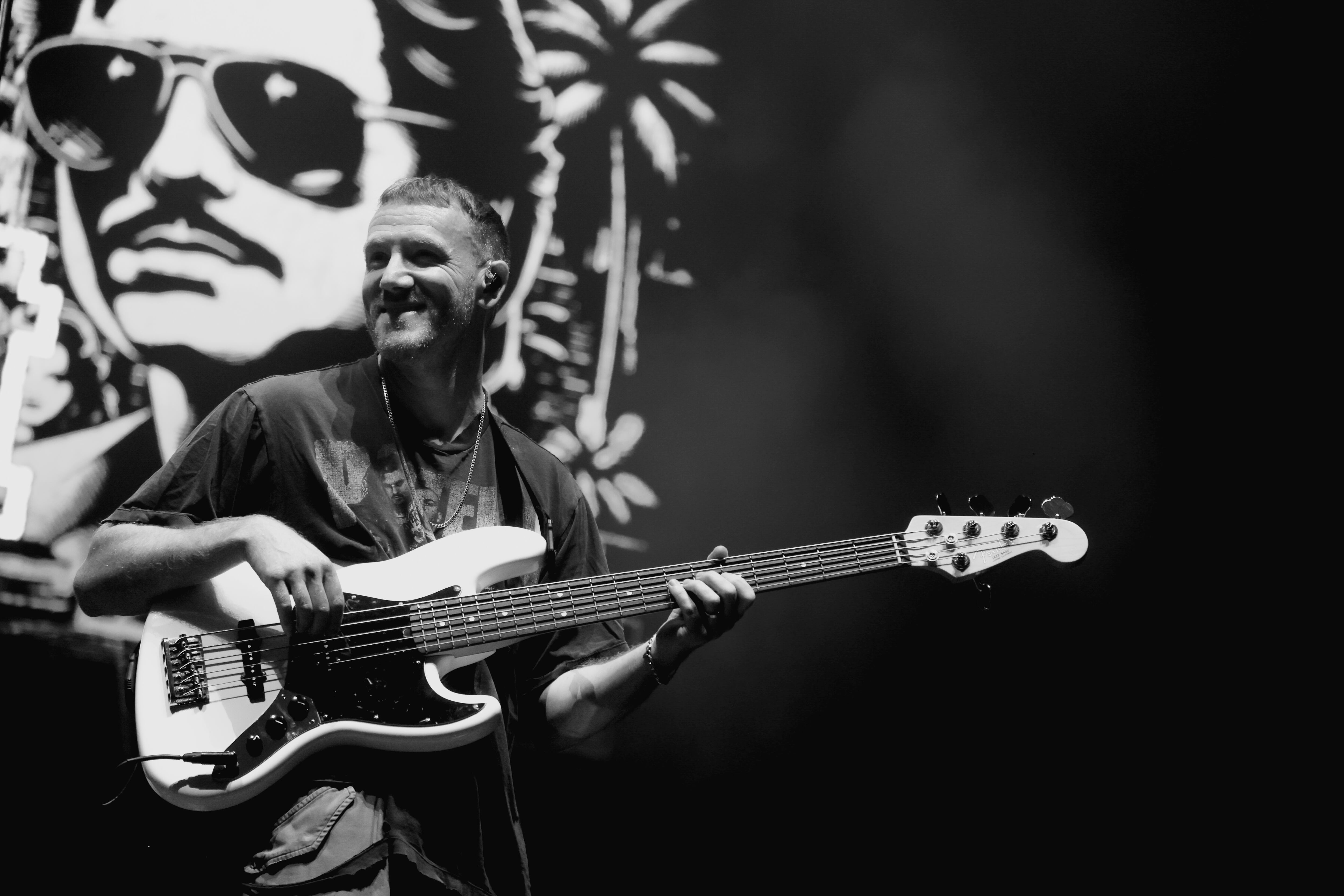 Limp Bizkit cierra Loserville en el MedPlus de Bogotá (dic 5, 2025).