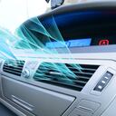 El aire acondicionado de un carro debe limpiarse para evitar bacterias.