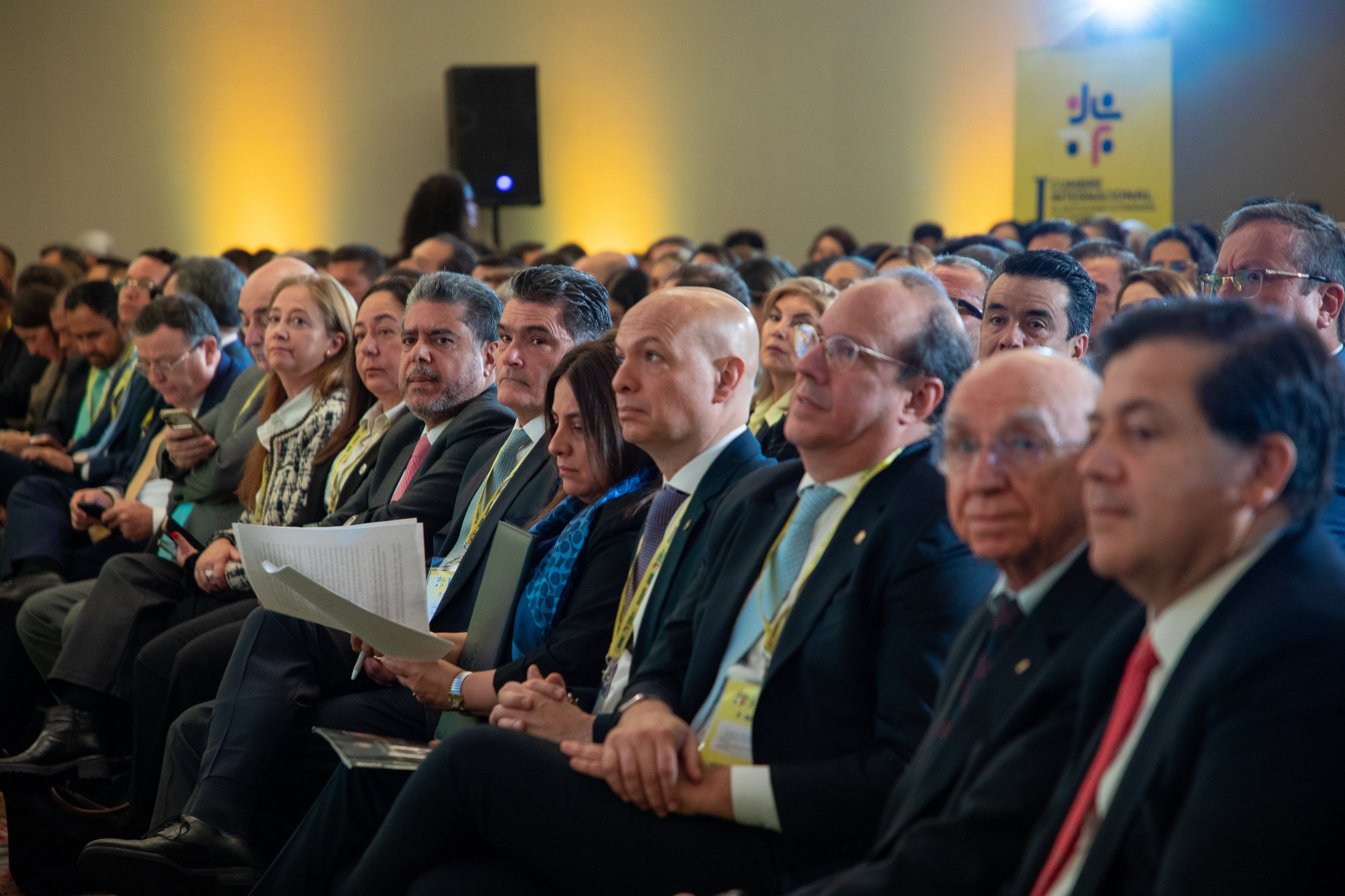 Primera Cumbre Internacional de Entidades Autónomas y de Control Bogotá 2026: “Controles al abuso de poder en democracias modernas”, organizada por la Procuraduría General de la Nación.