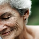 Las arrugas son signos de la edad.