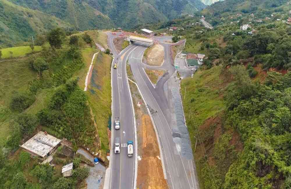 La concesión tiene un valor total de 2,8 billones de pesos y, actualmente, tiene un avance de más de 70 por ciento. Foto: Mintransporte
