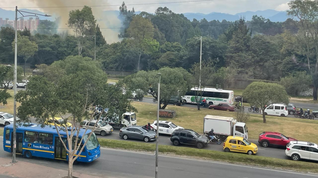Se reporta un incendio en la Avenida Boyacá, en Bogotá