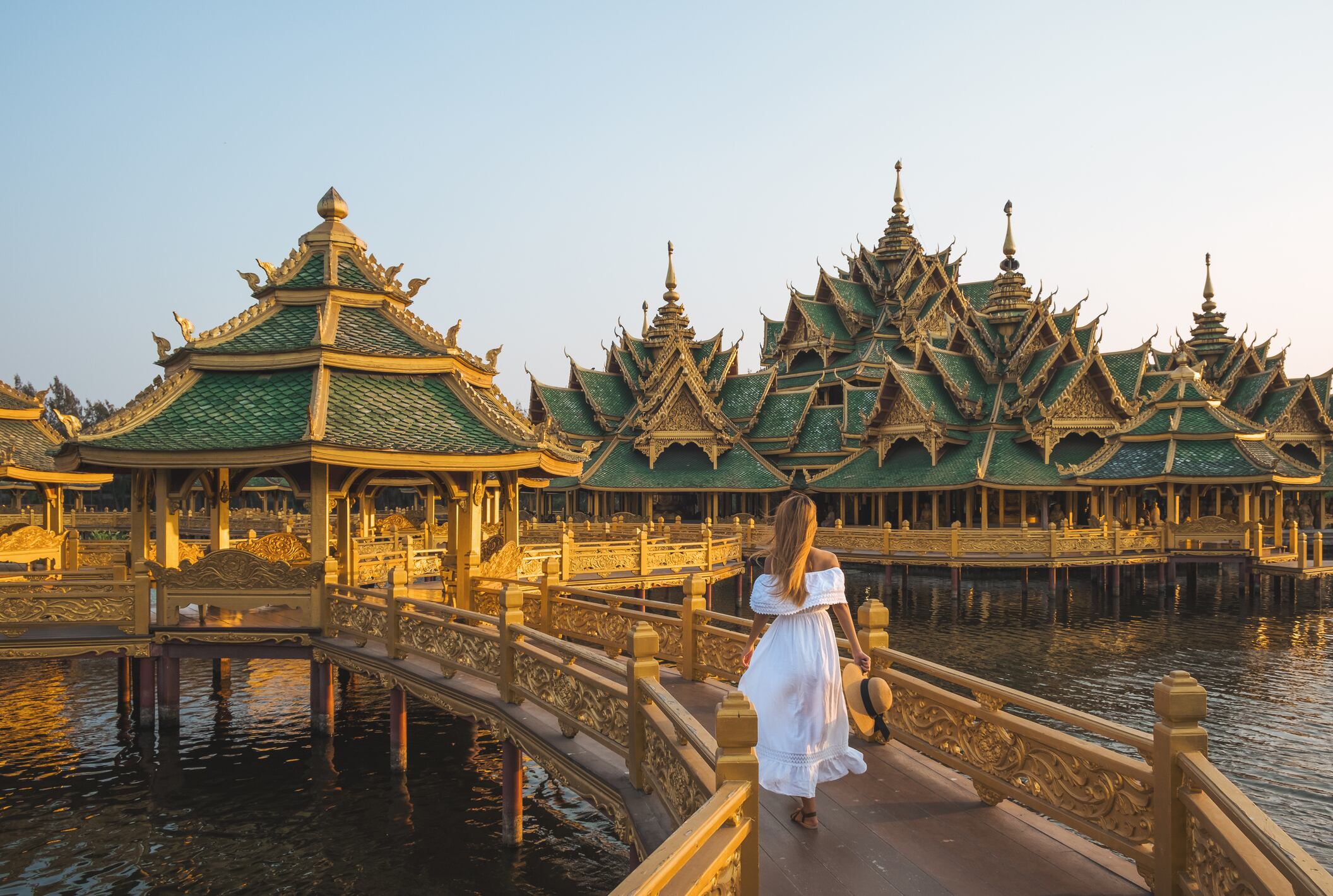 Las estructuras y las experiencias en Tailandia conquistan a los viajeros.