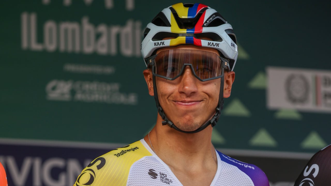 Egan Bernal está haciendo pretemporada con el Ineos Grenadiers.