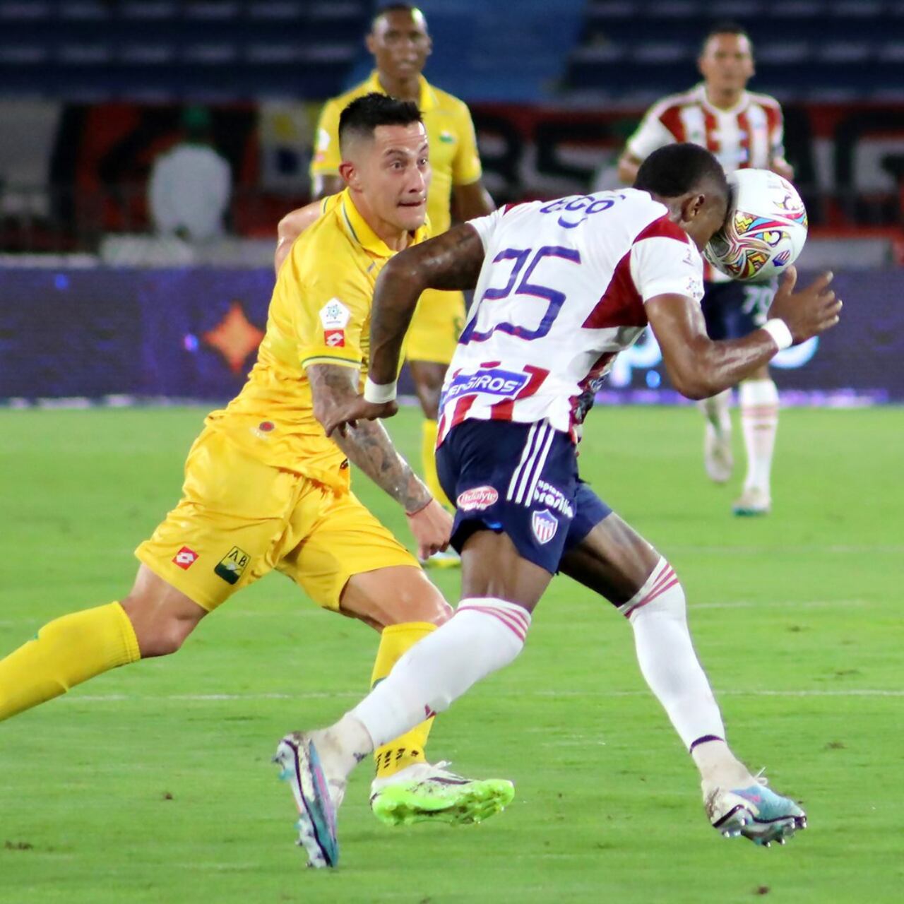 Junior y Atlético Bucaramanga empataron 1-1 en Barranquilla.