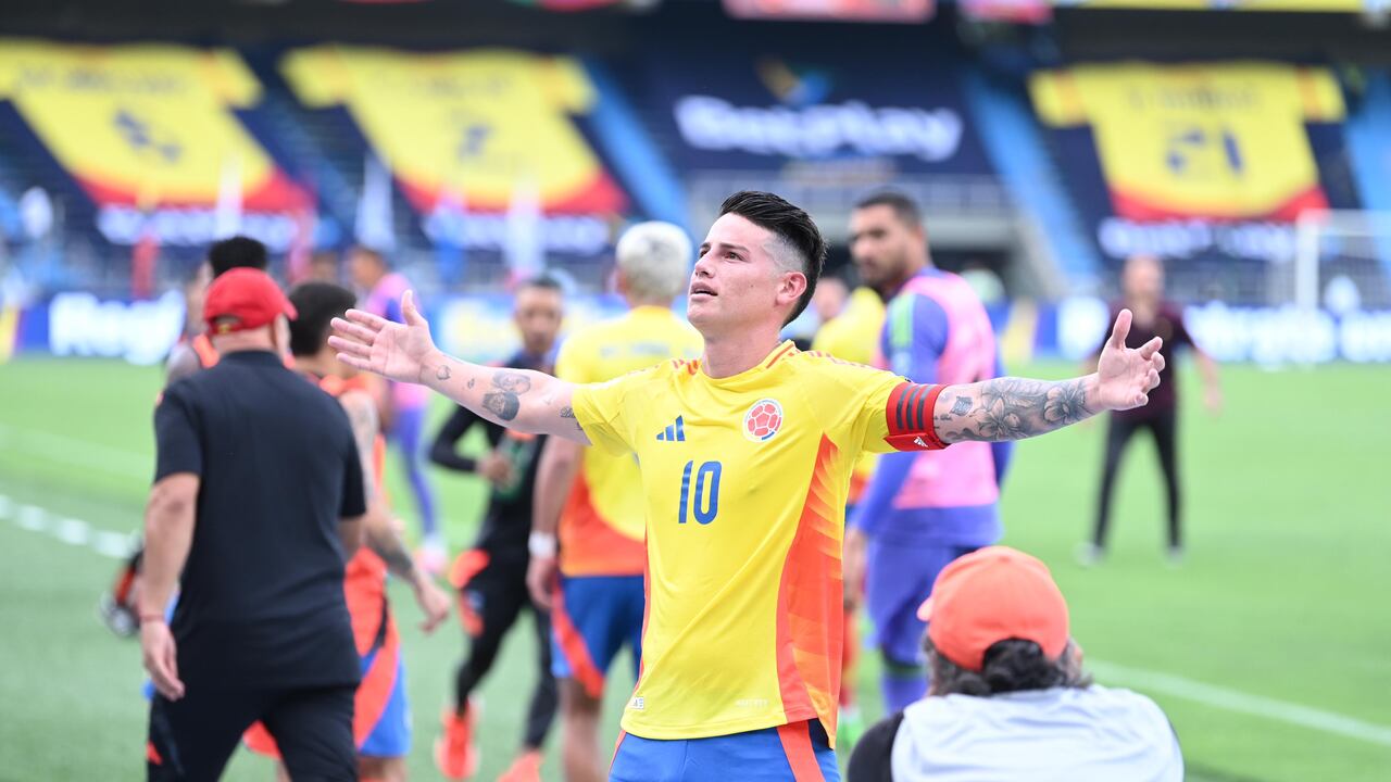 James Rodríguez celebrando su gol contra Argentina en Barranquilla