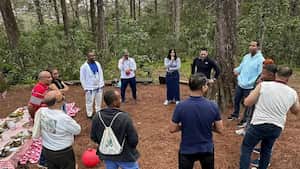 Turistas en el Parque Arví, Medellín.