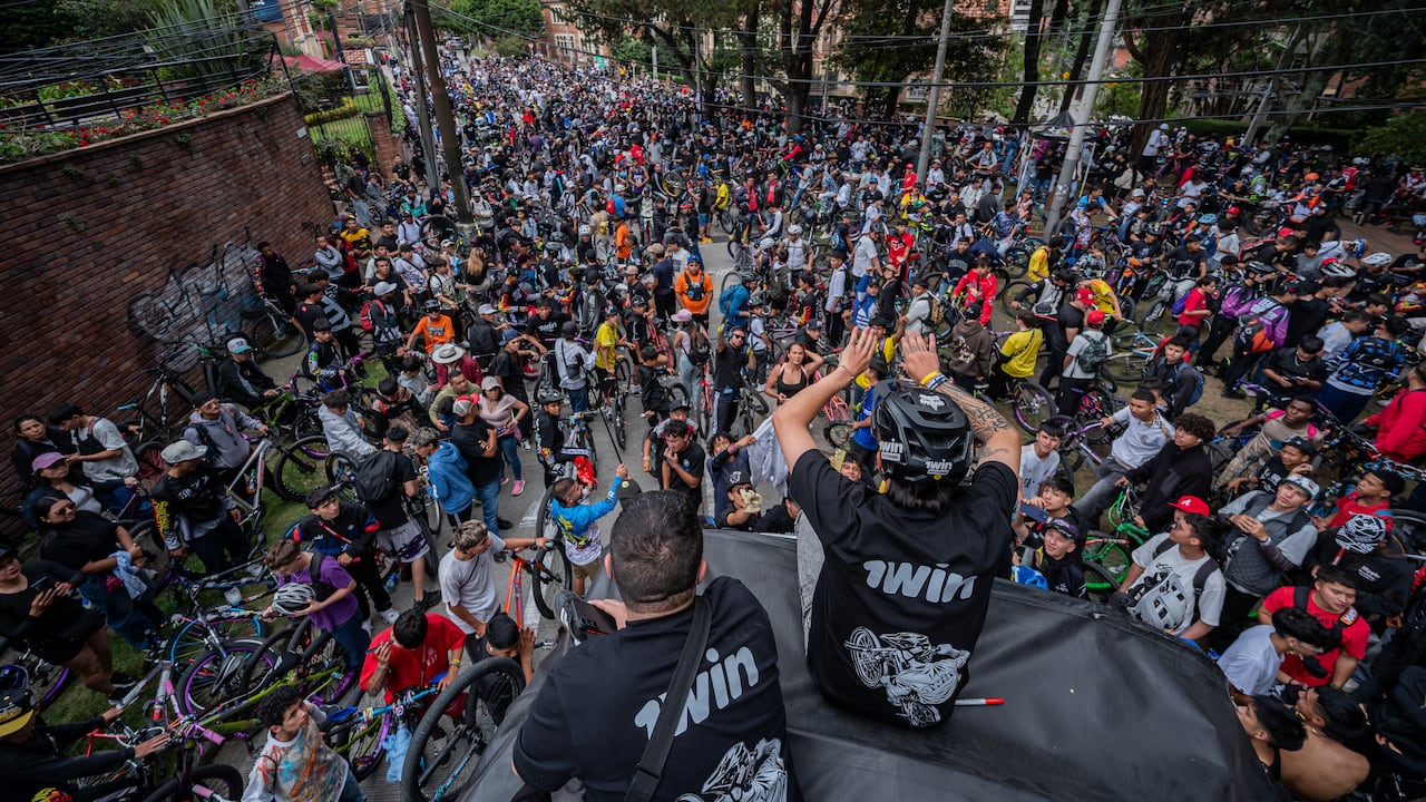 Bogotá reunió a más de 6.000 participantes en una rodada de 'stunt bike' que promovió la seguridad vial.