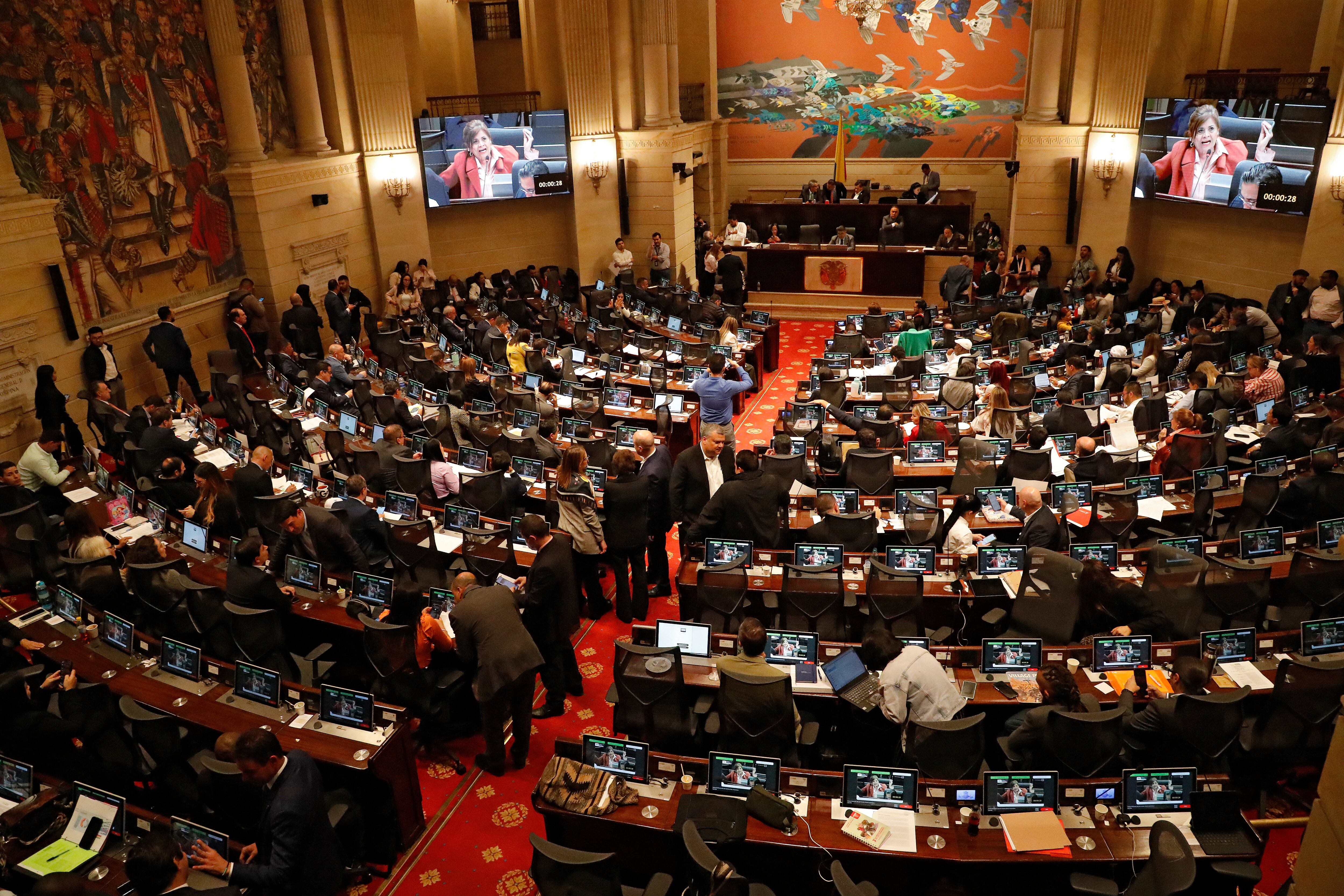 Segundo debate Reforma a la salud  en la plenaria de la Cámara de Representantes  
Ministro del Interior Luis Fernando Velasco
Ministro de Salud  Guillermo Alfonso Jaramillo
Presidente de la Cámara Andrés Calle
Director de la Adres Félix León Martínez
Alfredo Mondragón  Representante a la Cámara
Bogota noviembre 28  del 2023
Foto Guillermo Torres Reina / Semana