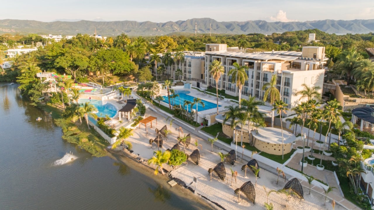 Lagomar, Hotel y Centro de Convenciones. El Peñón, Girardot.