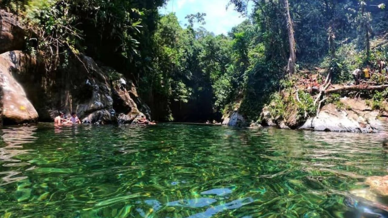 Descubra el río más lindo de Antioquia; un paraíso de aguas cristalinas y exuberante naturaleza, ideal para el ecoturismo