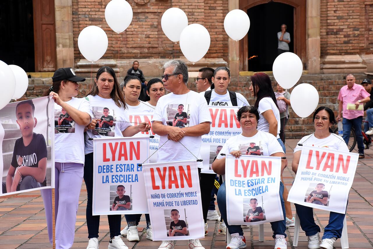 Plantón en la URI de la Fiscalía por la liberación de Lyan.