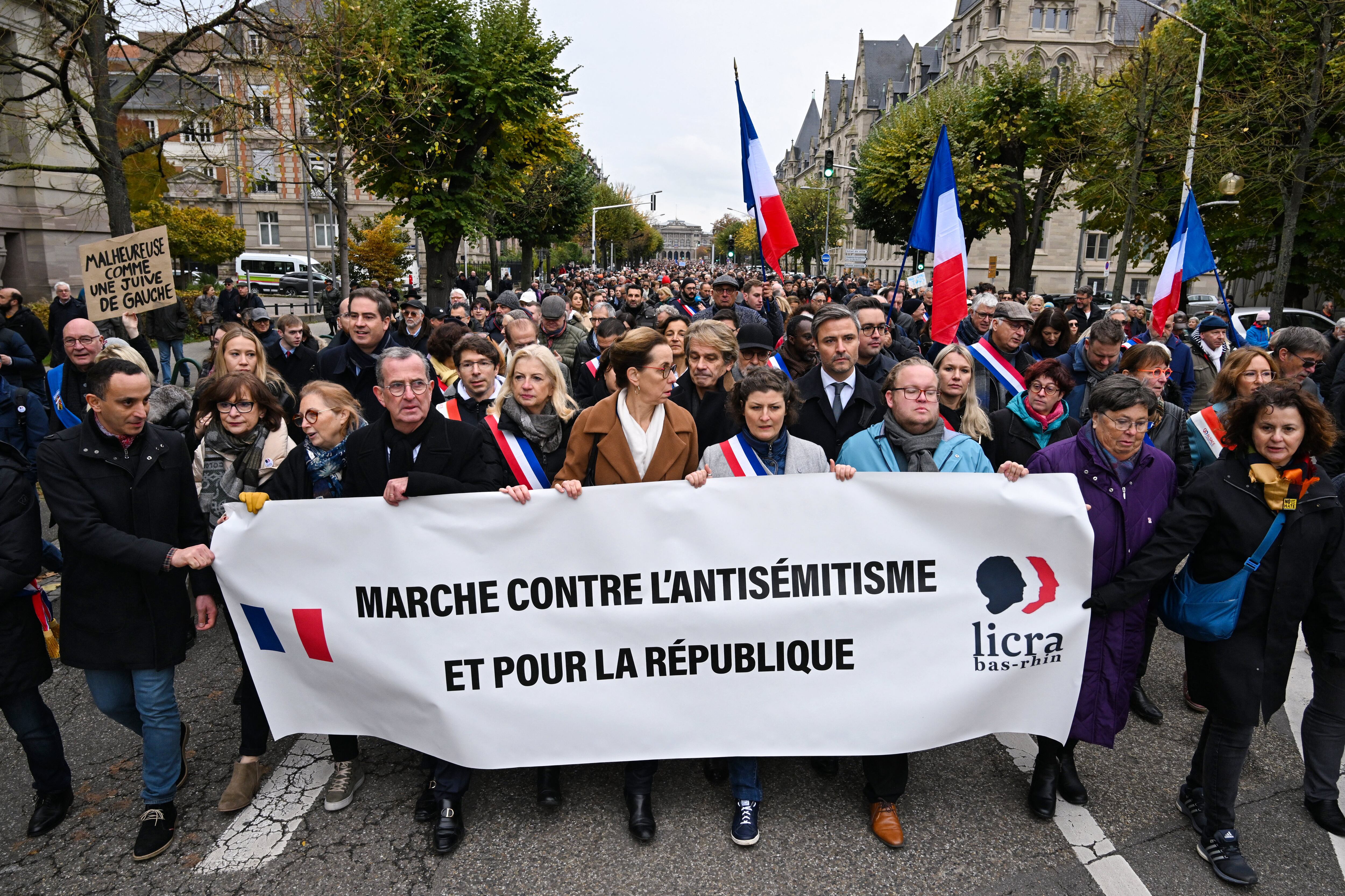 Marcha para rechazar antisemitismo en Francia.